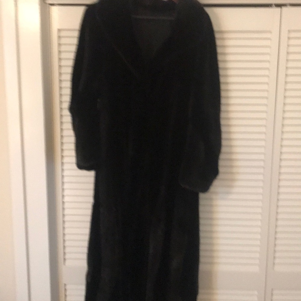 Full Lenitgh black mink coat
